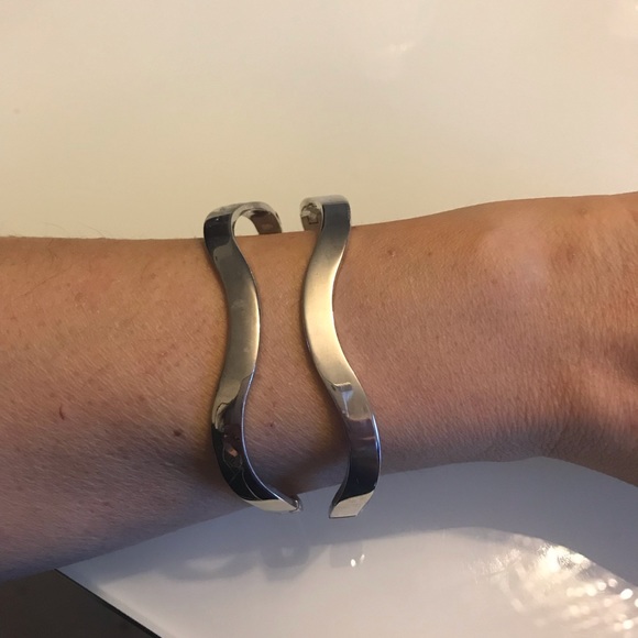 2 Mexican silver bangles - Picture 3 of 5